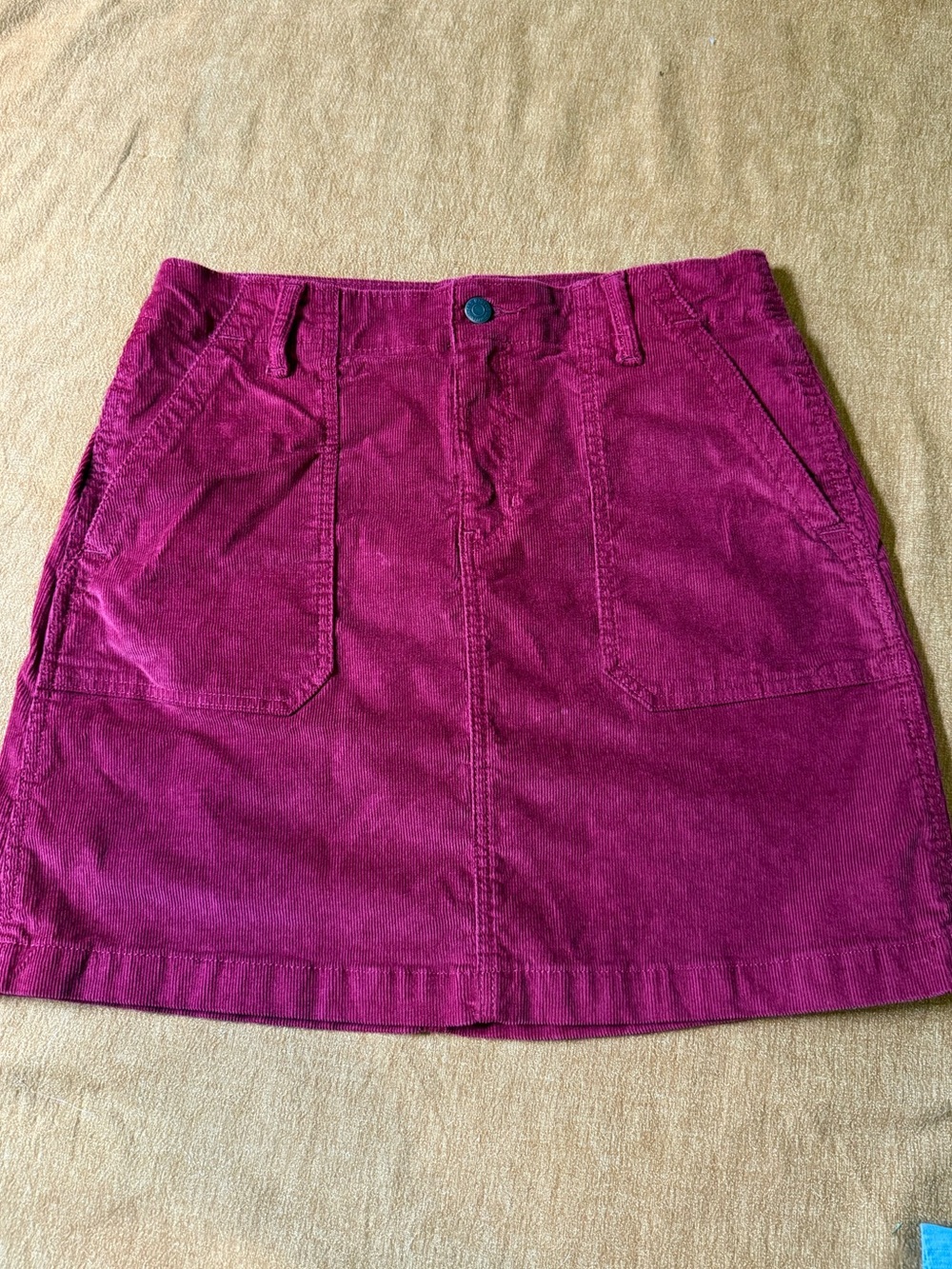 Old Navy burgundy wine Corduroy Mini Skirt size 6
